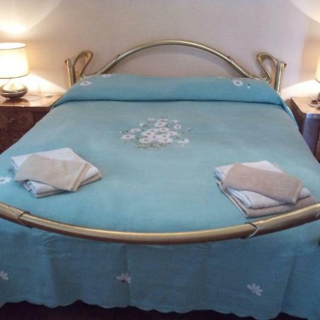 Casa Emanuela Bed & Breakfast Piazzola sul Brenta Luaran gambar
